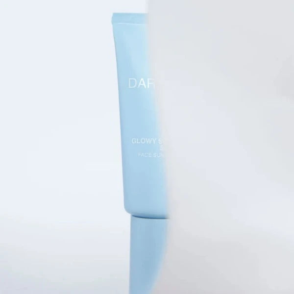 DARLING - GLOWY SCREEN SPF 50+